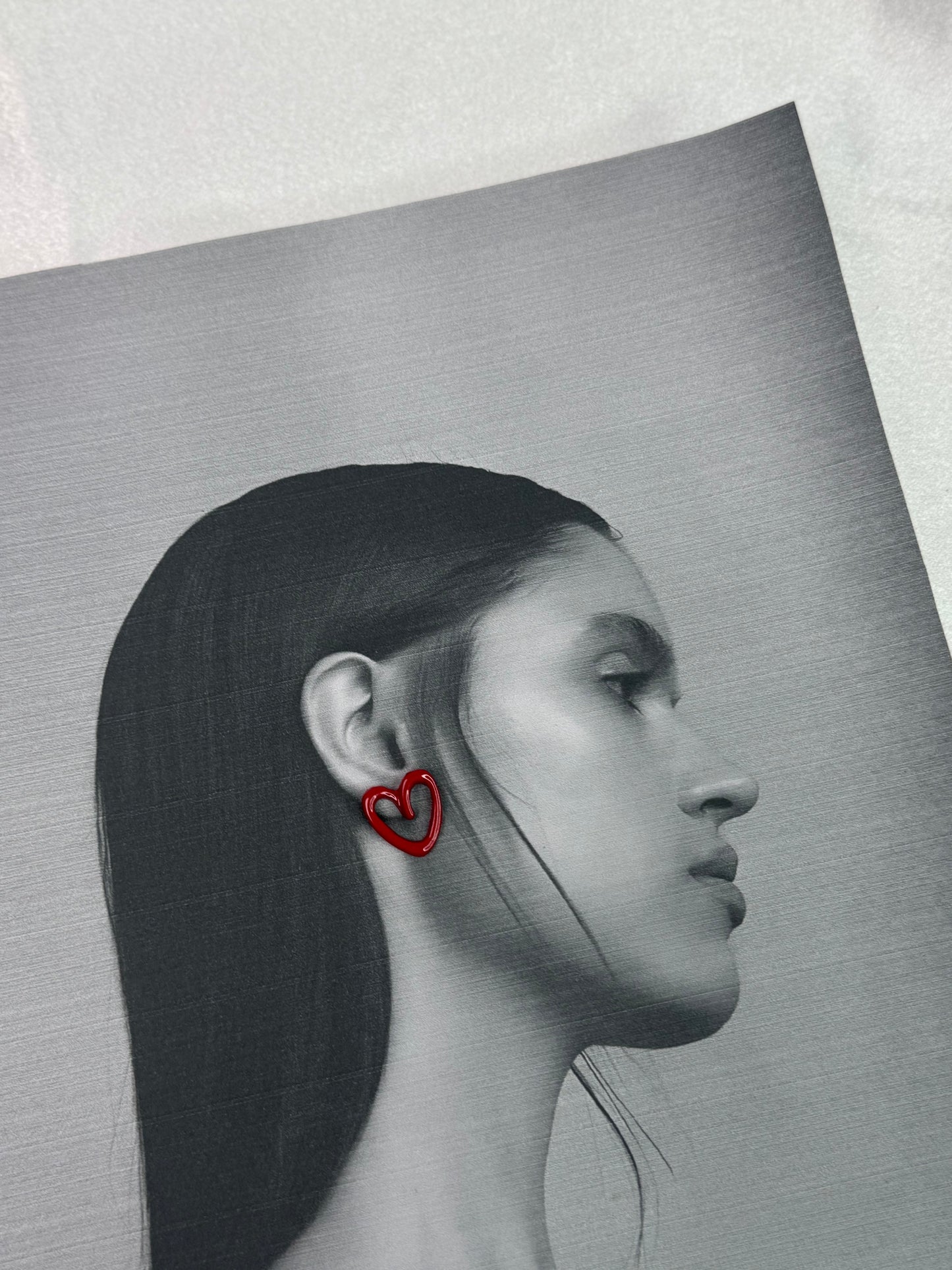 Seoul Street Noir Heart Studs Sheessence