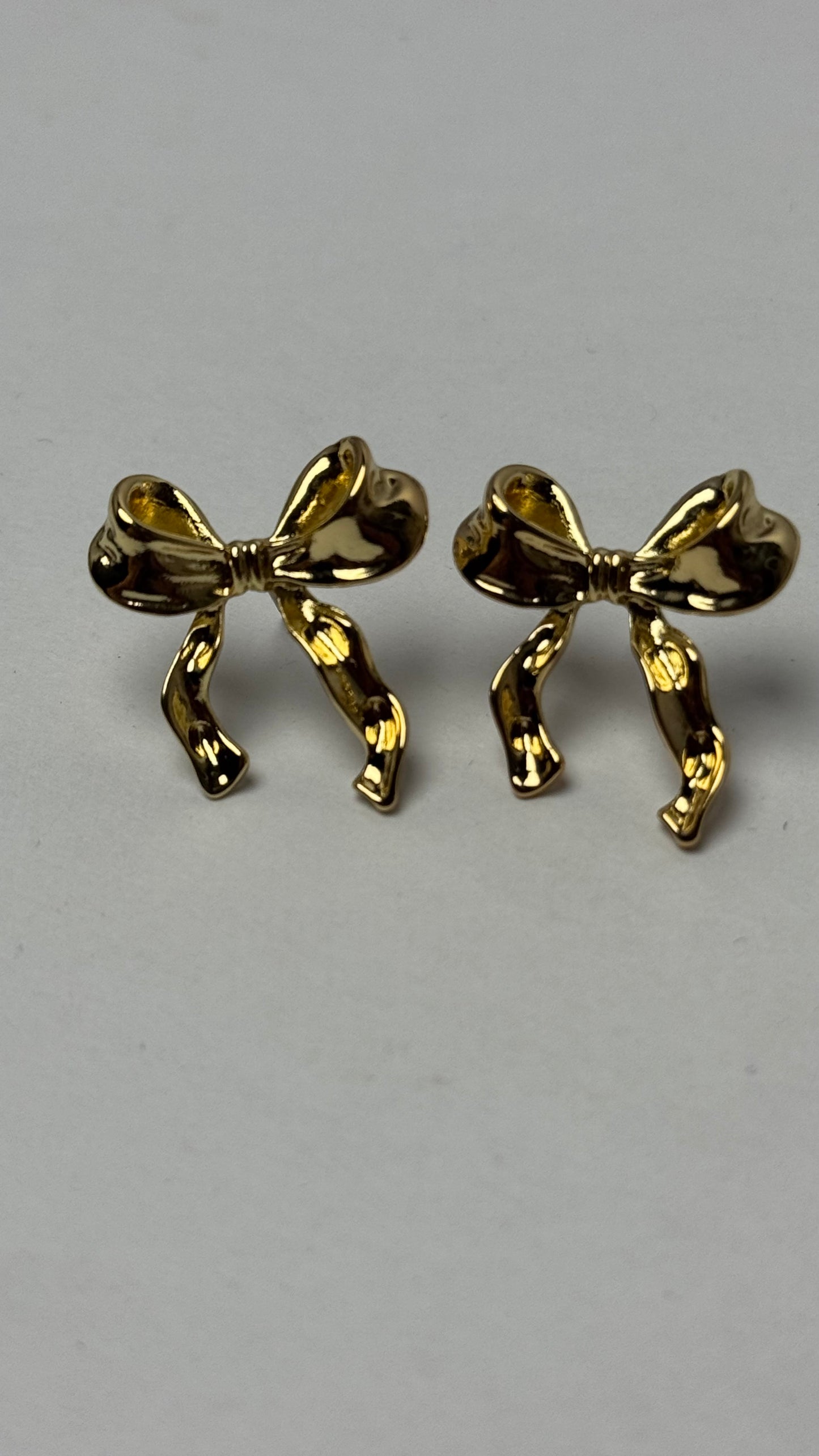 Bow studs