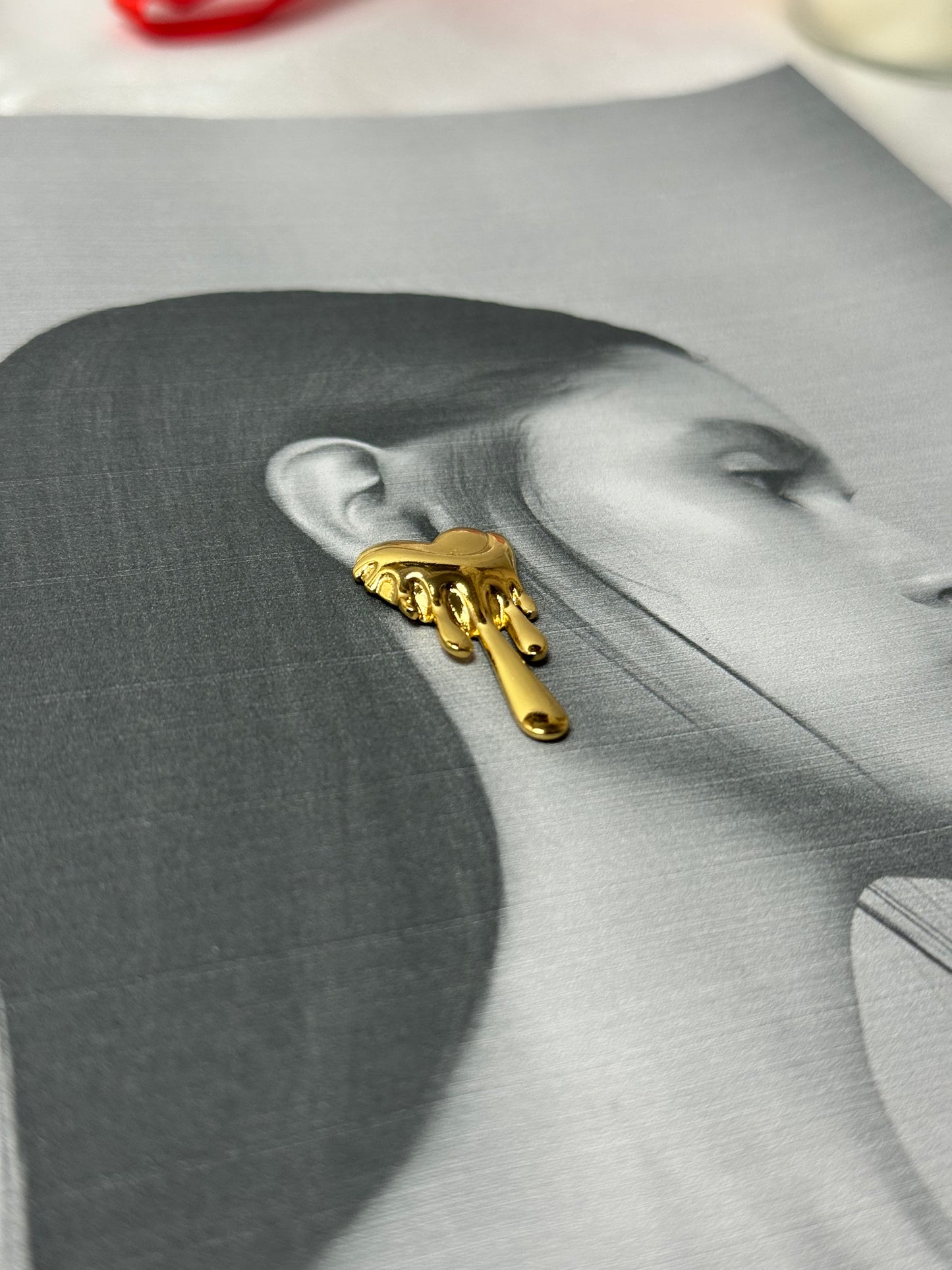 Melted Heart stud - Sheessence