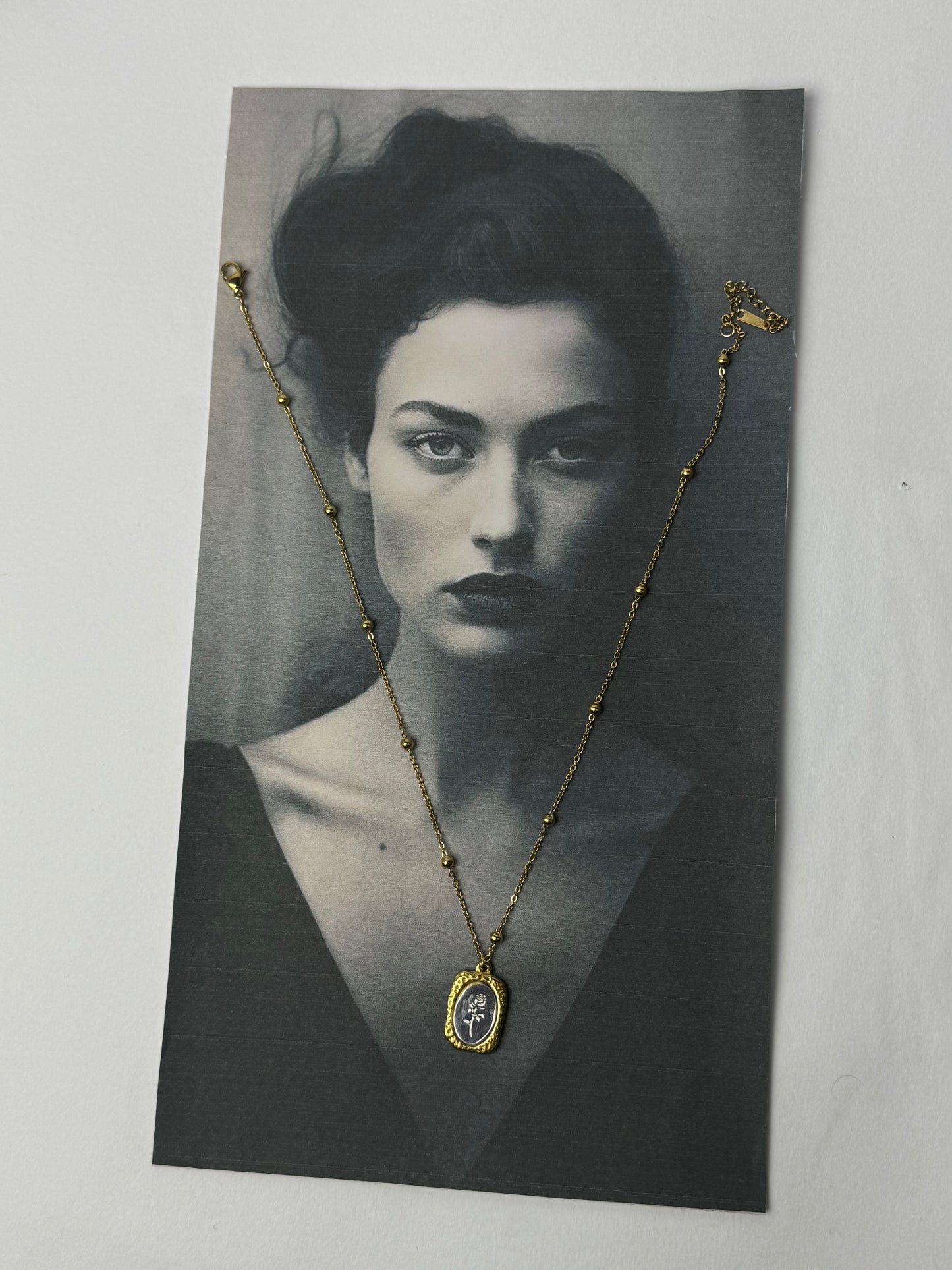 Anti-Tarnish Gold Tulip Necklace Sheessence