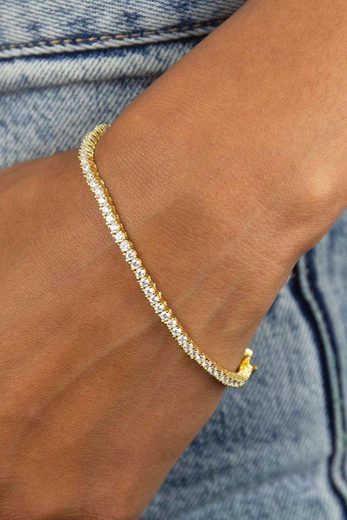 Classic Gold Tennis Bracelet in Titanium Steel - Tarnish-Proof & Waterproof - 18K Gold Plated Luxury