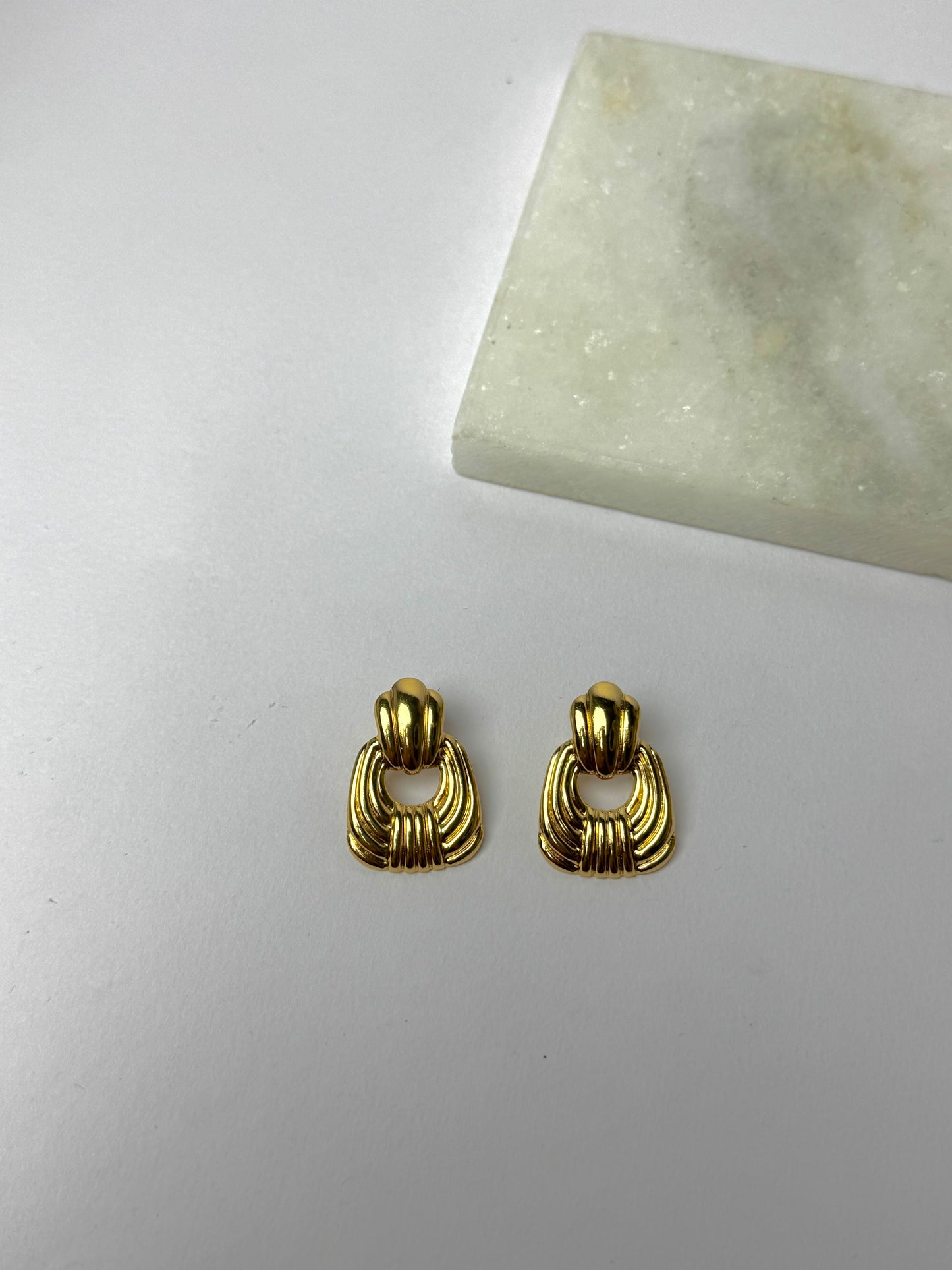 Everyday gold Stud -Sheessence