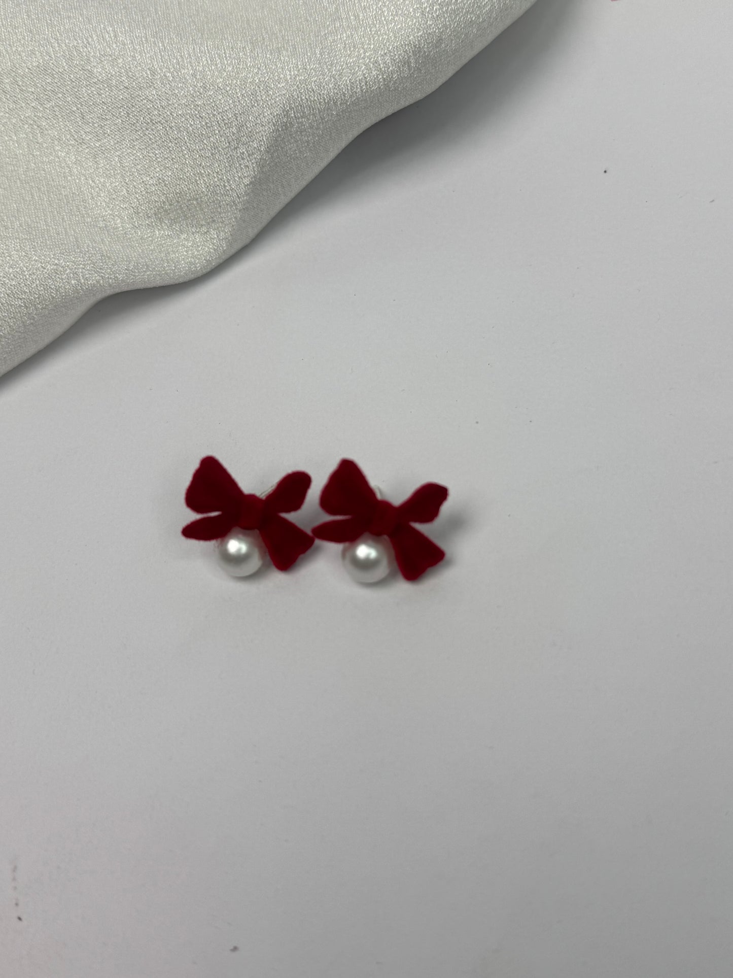 Pookie bow stud