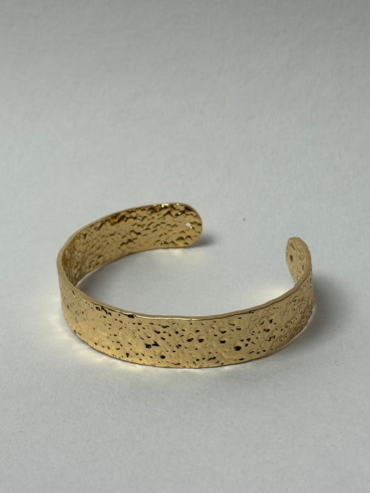 Hammered gold kada Bracelet -Sheessence