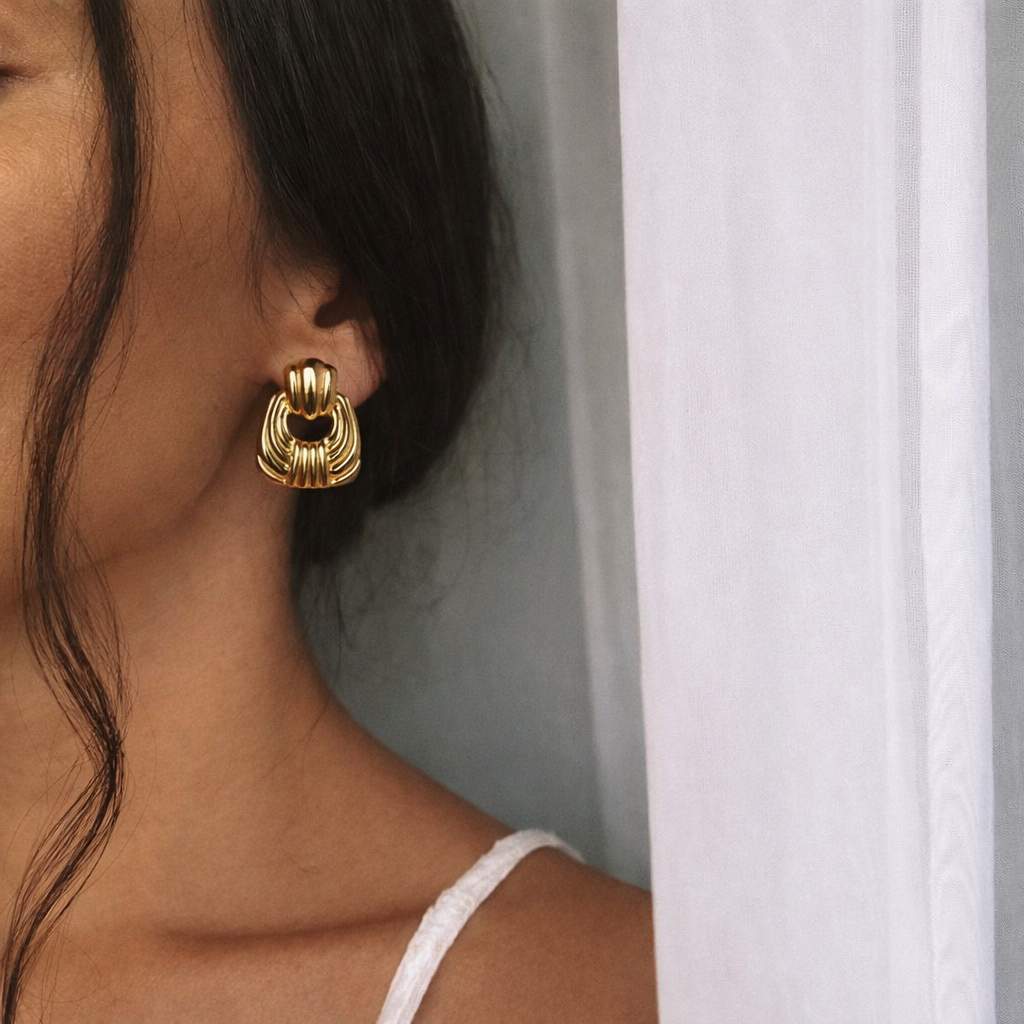 Everyday gold Stud -Sheessence