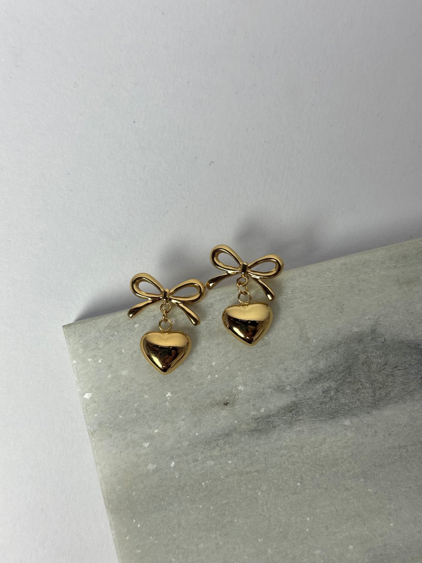 Heart bow studs - Sheessence
