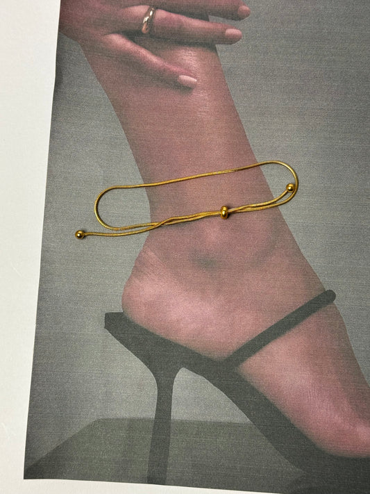 Golden Minimal Loop Anklet- waterproof & Anti tarnish